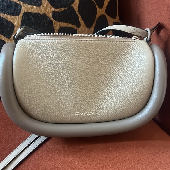 COPY - JW Anderson Bumper Bag - Picture 5 of 9